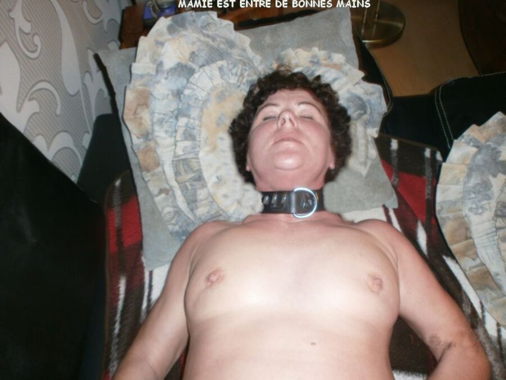 beurette soumise mamie s exhibe beurette soumise mamie s exhibe